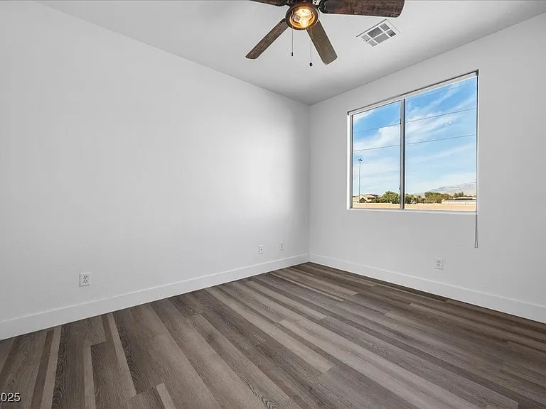 6332 Peggotty Ave — Photo 27