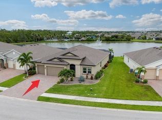 3271 Baravaldo Cir, Cape Coral, FL 33909