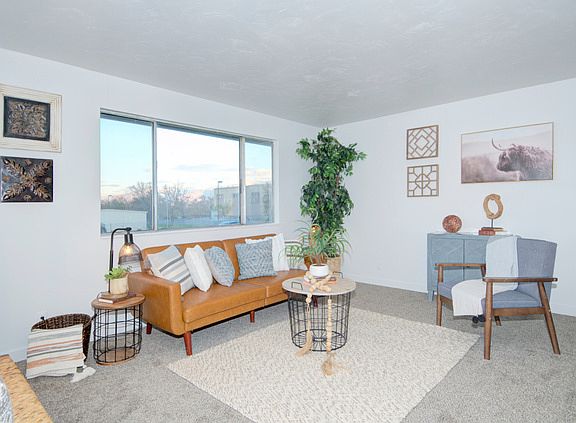 3rd image of 5098 S Heath Ave