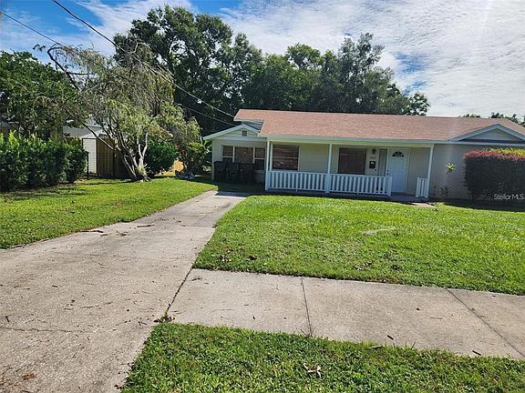 4th image of 843 Wessex Pl #843