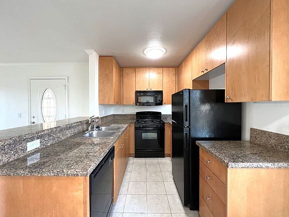 2nd image of 740-98 Florida St #744