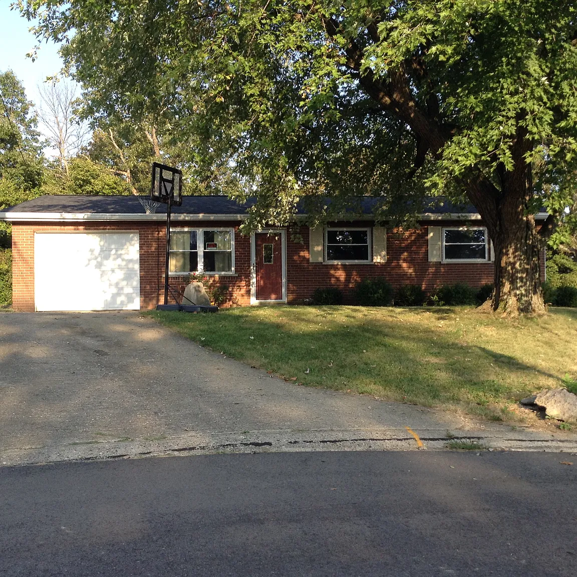 673 Leland Dr photo 1
