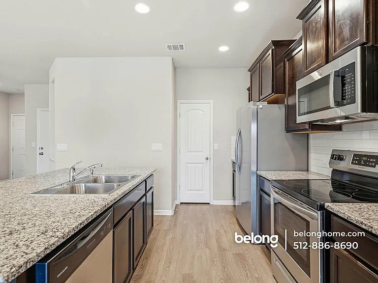 516 E Slaughter Ln #3202 — Photo 8