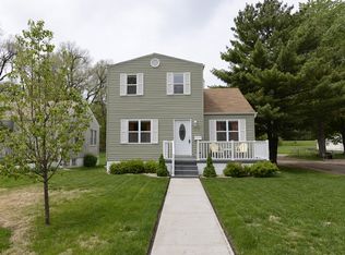 3002 S 35th St, Omaha, NE 68105