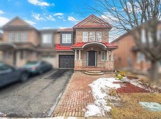 103 Starhill Cres, Brampton, ON L6R 2P8