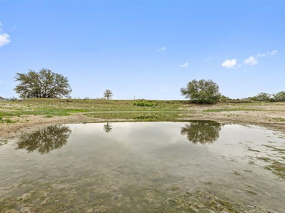 2nd image of 4112 Schumann Rd