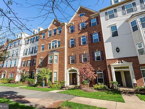 2nd image of 7394 Brunson Cir #5E