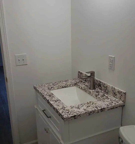 398 S Central Ave #B — Photo 7