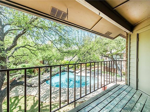 2nd image of 15221 Berry Trl APT 1110