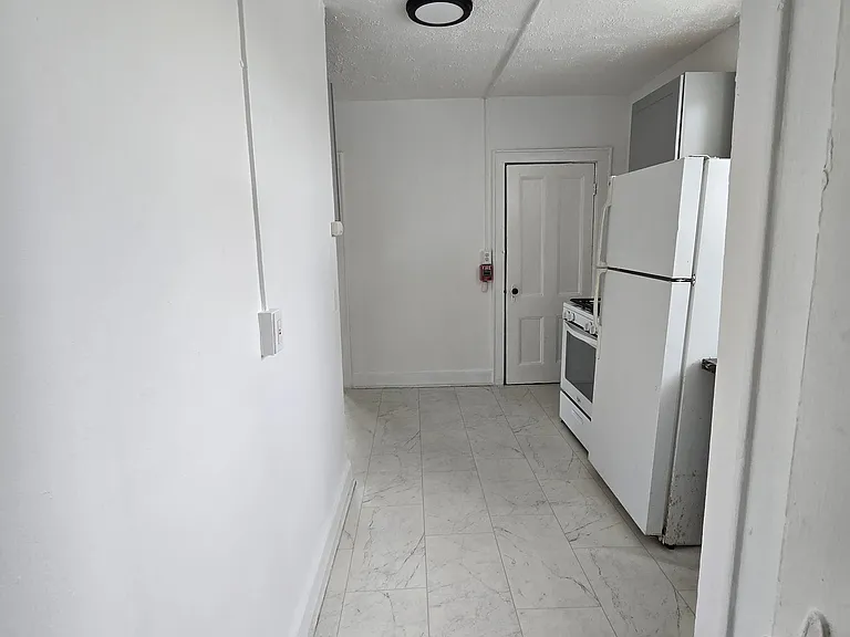 60 Academy St #5 — Photo 7