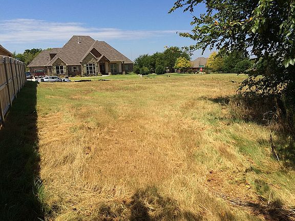 4th image of 10412 Cherrywood Dr