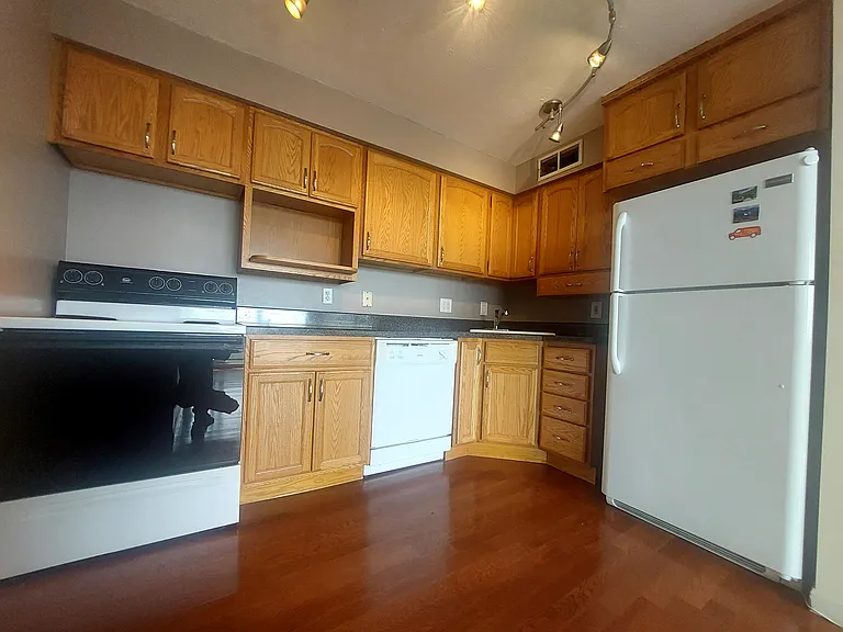 11811 Lake Ave #1007 — Photo 9