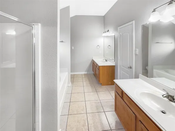 3916 Big Thicket Dr, Fort Worth, TX 76244