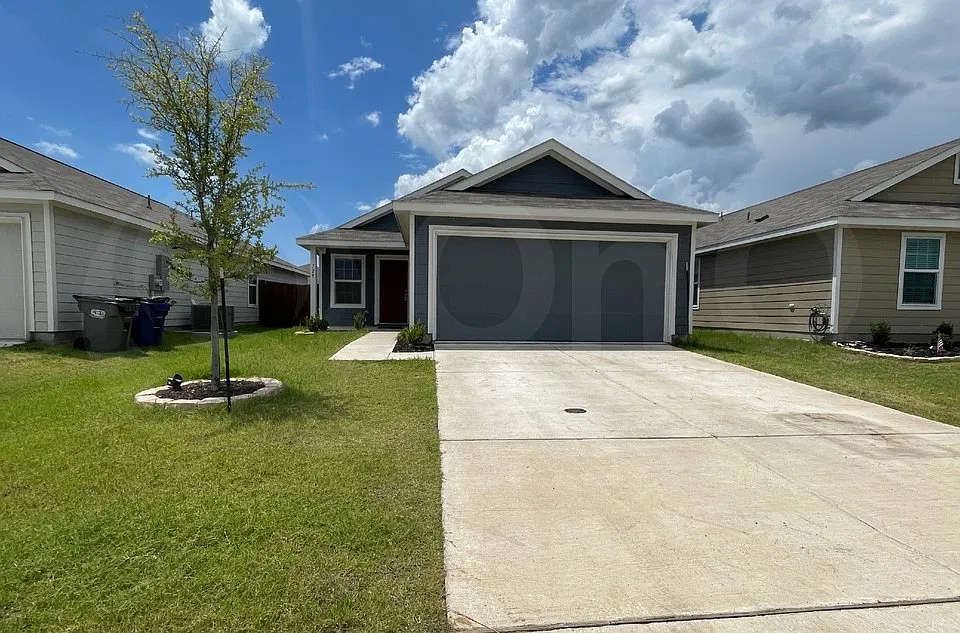729 Dashwood Dr
