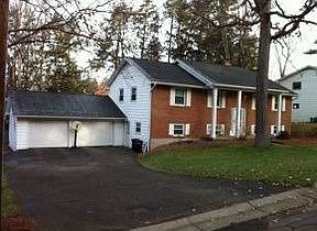 2nd image of 3129 Cortland Dr