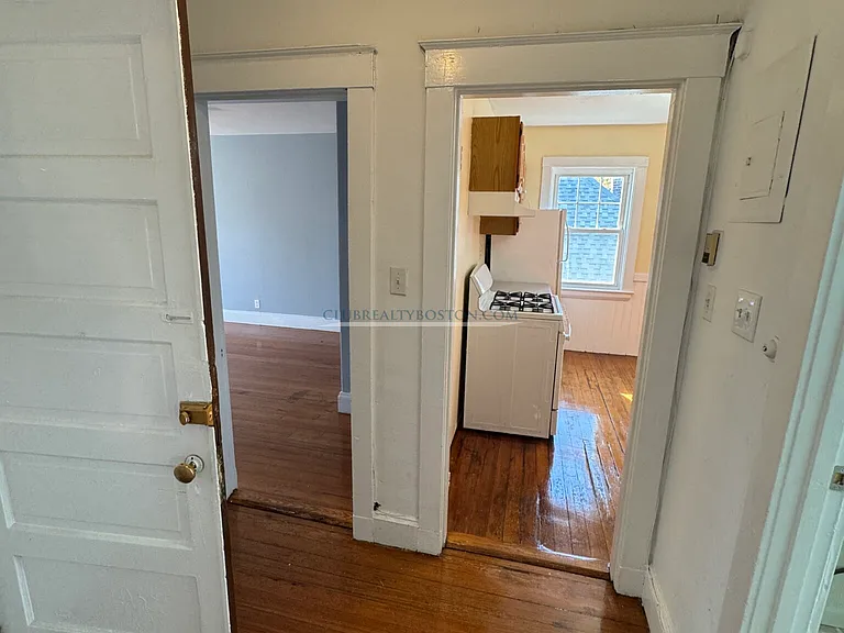 52 Montfern Ave #3 — Photo 6