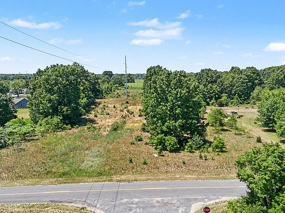 3rd image of Broderick Rd