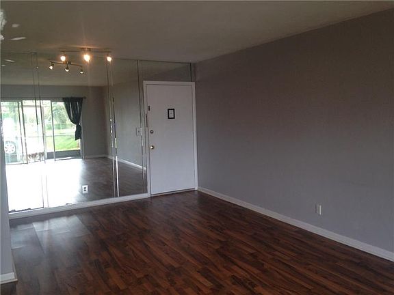4th image of 3000 NE 16th Ave APT 111