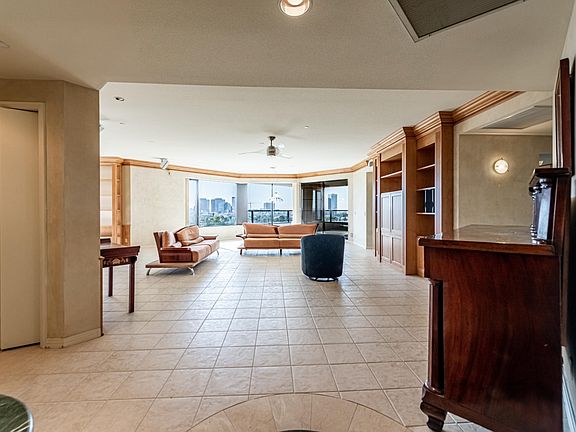 1040 E Osborn Unit 8044