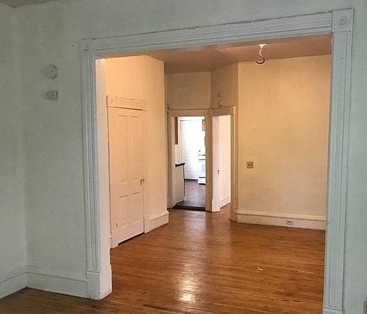1st image of 1169 Reaney Ave #2