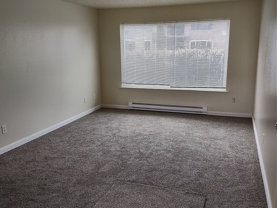 2nd image of 14438 34th Avenue S