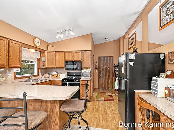 4th image of 858 Beauford Ct SE