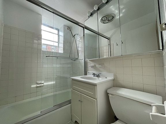 4th image of 6 Charles St APT 5B