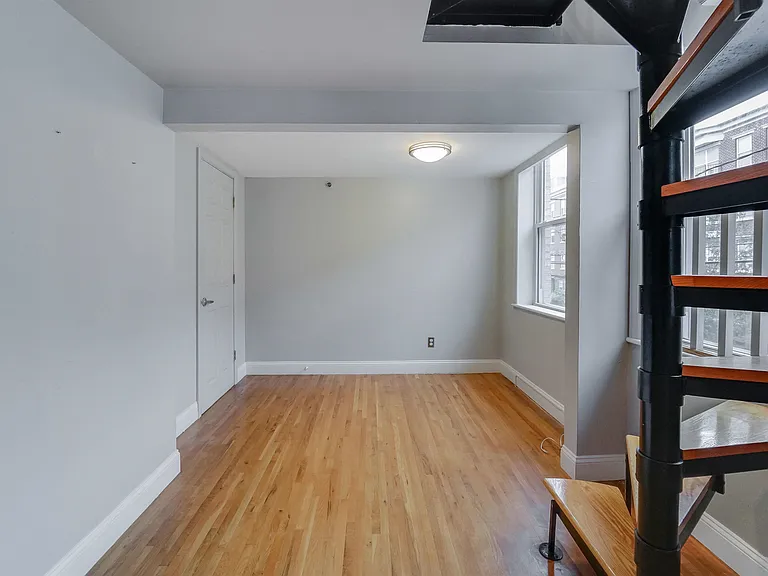 519 Monroe St #2C — Photo 8