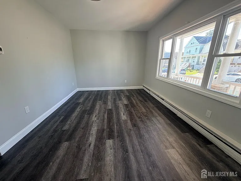 612 Johnstone St #310 — Photo 2