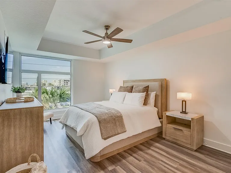 415 Island Way #311 — Photo 5