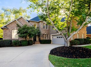 700 Mossy Ledge Ln, Simpsonville, SC 29681
