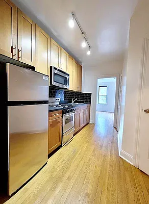 Rented by Bond New York | media 1