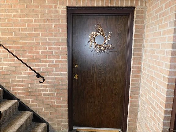 3rd image of 1108 Eagle Feather Cir APT A
