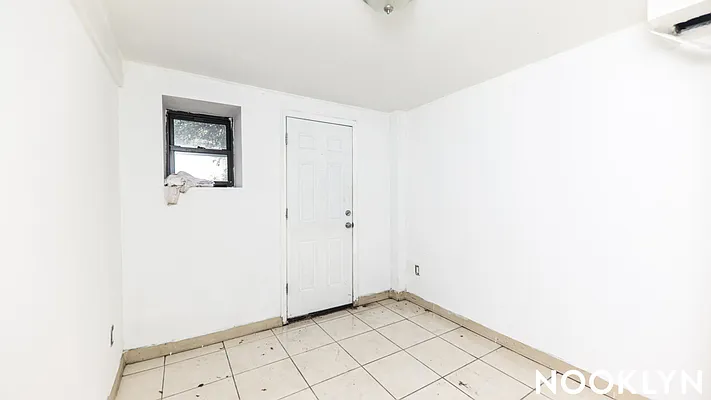 Rented by Nooklyn NYC LLC | media 22