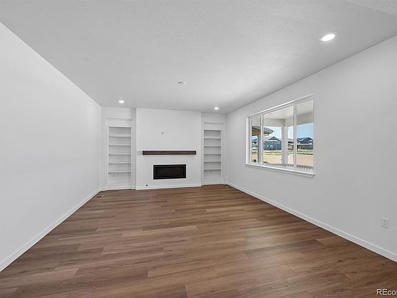 4th image of 5479 Green Thumb Avenue