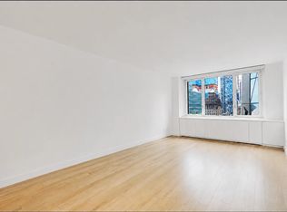 322 W 57th St APT 32K1, New York, NY 10019