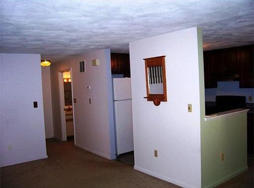 4th image of 19 Casablanca Ct