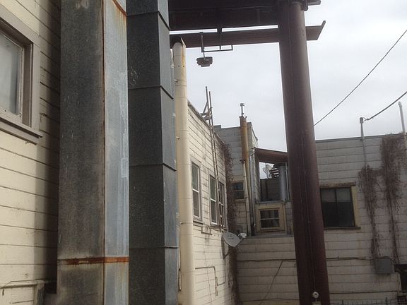 3rd image of 2000 Park Blvd