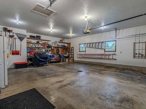 2-car Garage