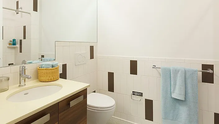 Rented by Lisa Management | media 4