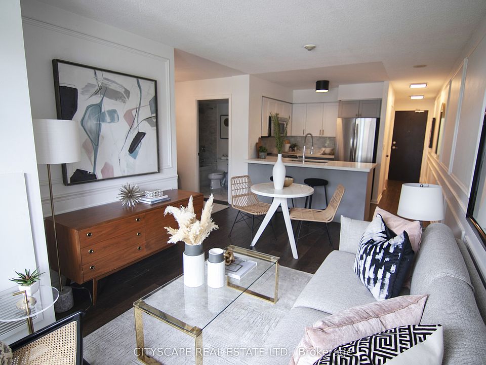 1st image of 231 Fort York Blvd #322