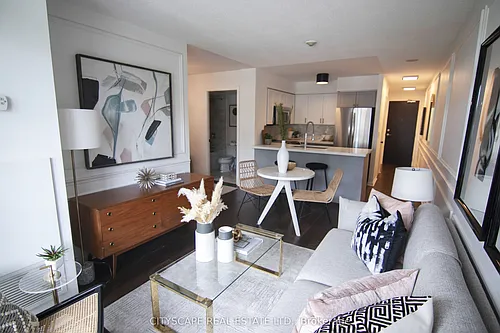 231 Fort York Blvd Photo 1