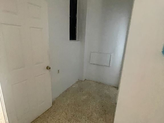 4th image of 1055 SW 4th St #2