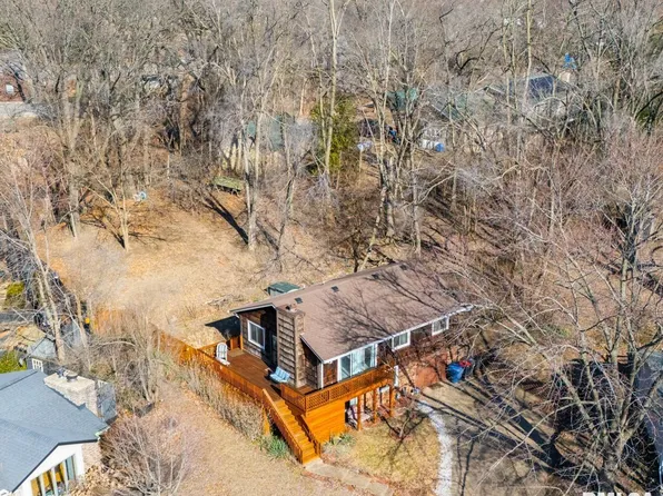 6 Crimson Ct, Pekin, IL 61554