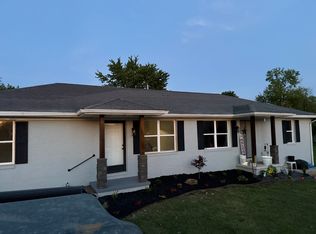 1112 Perkins Dr #A, Boonville, IN 47601