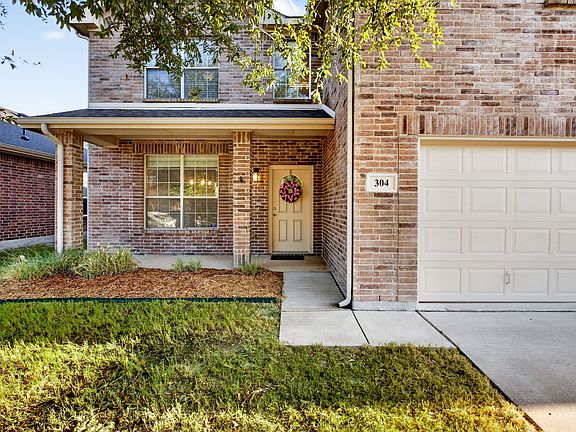 2nd image of 304 Turquoise Dr