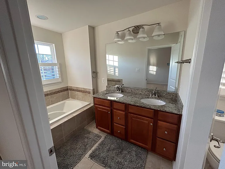 13312 Waterford Hills Blvd — Photo 27