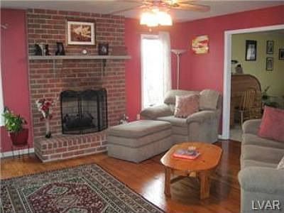 2nd image of 103 Spyglass Ct