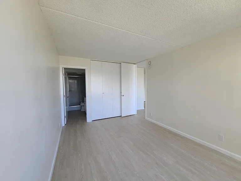 400 Hobron Ln #1712 — Photo 6