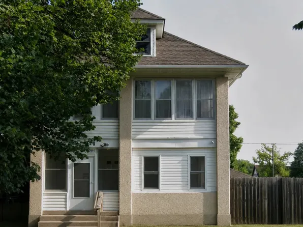 393 Geranium Ave E, Saint Paul, MN 55130